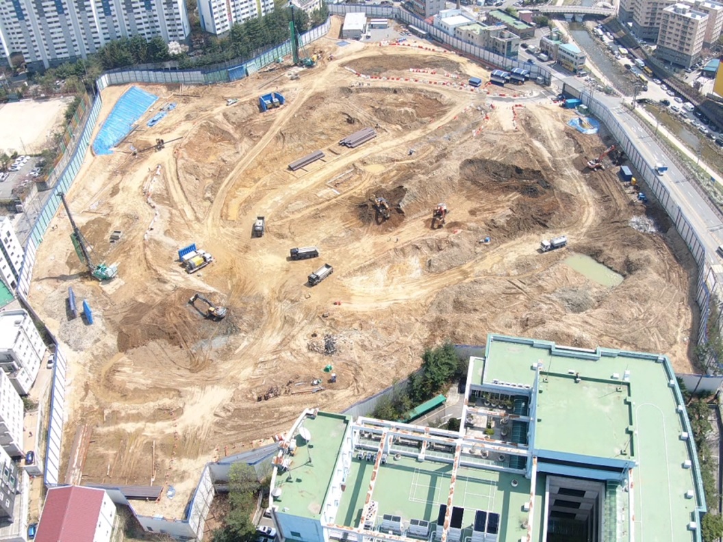 용인 서울우유부지 공동주택 현장 중 토공 및 흙막이공사